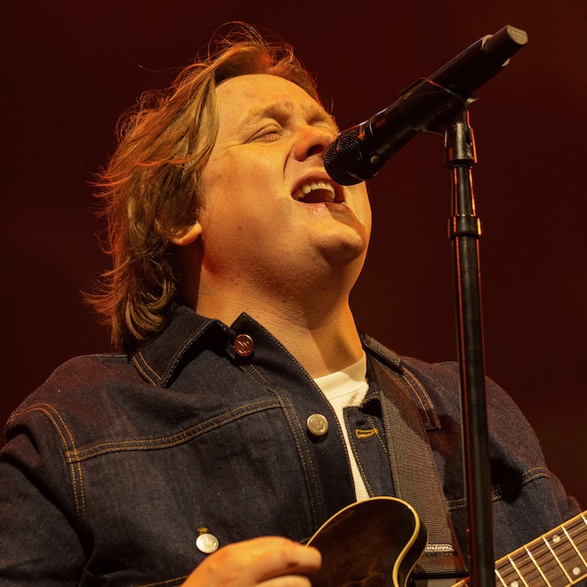 Lewis Capaldi Denies Taylor Swift Feud Rumors Lewis Capaldi Denies Taylor Swift Feud Rumors